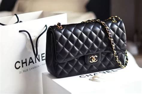 harga tas chanel original second|Chanel bag tangan.